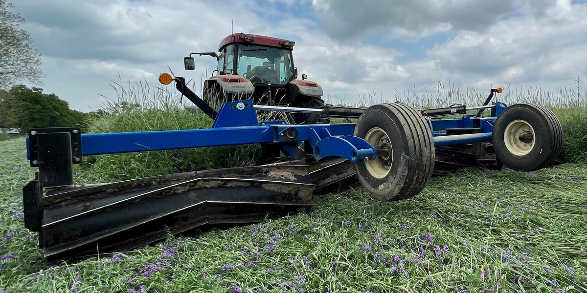 Roller crimping a thick rye and hairy vetch cover crop